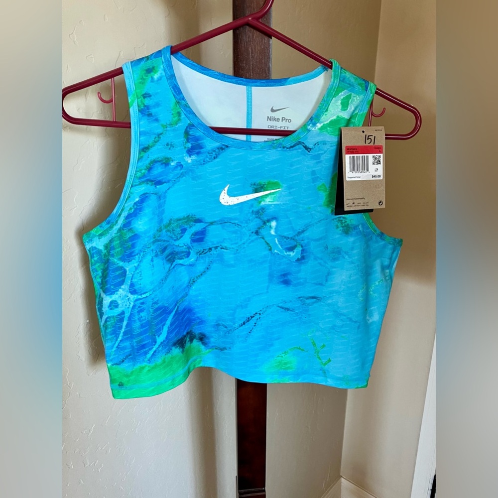 Nike Pro Dri-Fit Crop Top-NWT. Size Large.